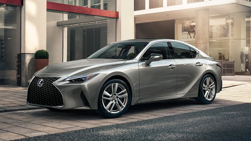 Auto Lexus IS 2024