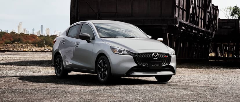 Auto Mazda 2 Sedán 2026
